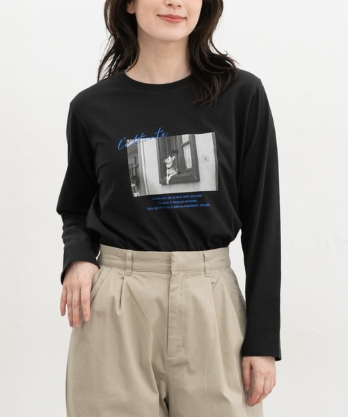 Honeys(ハニーズ)の「フォトプリントTシャツ(Tシャツ/カットソー・レディース・オフホワイト/モカ/ブラック/ダークグリーン系1/ダークオレンジ・L/M/LL)」の2枚目の写真