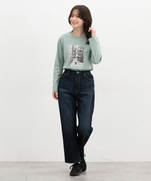 Honeys(ハニーズ)の「フォトプリントTシャツ(Tシャツ/カットソー・レディース・オフホワイト/モカ/ブラック/ダークグリーン系1/ダークオレンジ・L/M/LL)」の11枚目の写真