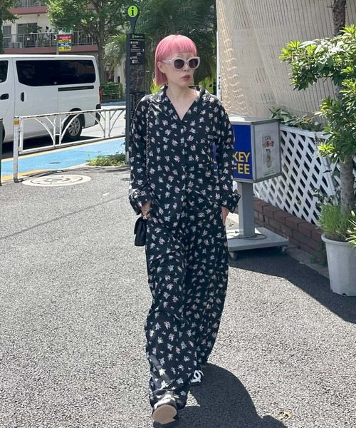 Alley Tokyo(アリートーキョー)の「花柄パジャマゆるパンツ(その他パンツ・レディース・ブラック/オフホワイト・FREE)」の12枚目の写真