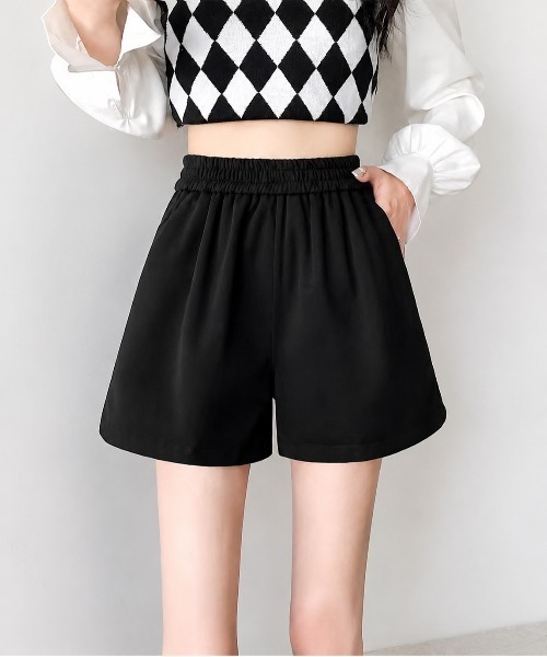 center i(センターアイ)の「ハイウエストタックショートパンツ 美脚見えフレアシルエット(その他パンツ・レディース・ブラウン/ブラック・MEDIUM/SMALL)」の8枚目の写真