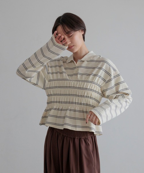 LOWRYS FARM（ローリーズファーム）の「【選べるSHORT&LONG丈】ギャザーポロLS 1067158（ポロシャツ・レディース・ネイビー/ホワイト/ブラウン・SHORT/LONG）」の8枚目の写真