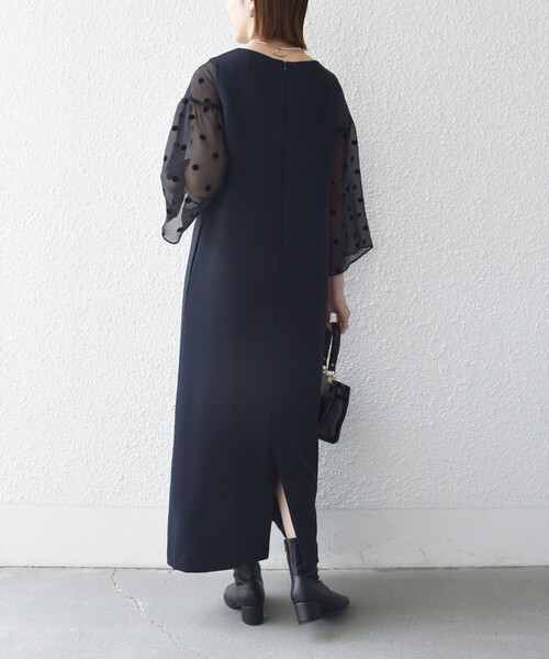 SHIPS any（シップス エニィ）の「〈手洗い可能〉シアー ドット コンビ ワンピース ［NAVY BLUE］（ワンピース・レディース・ネイビー/ベージュ・38/36）」の17枚目の写真
