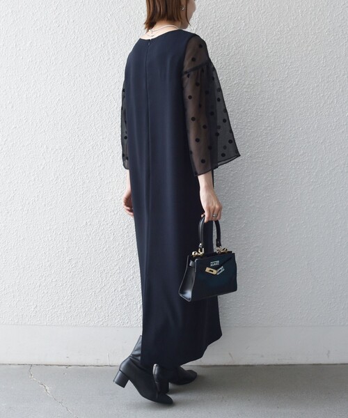 SHIPS any（シップス エニィ）の「〈手洗い可能〉シアー ドット コンビ ワンピース ［NAVY BLUE］（ワンピース・レディース・ネイビー/ベージュ・38/36）」の16枚目の写真