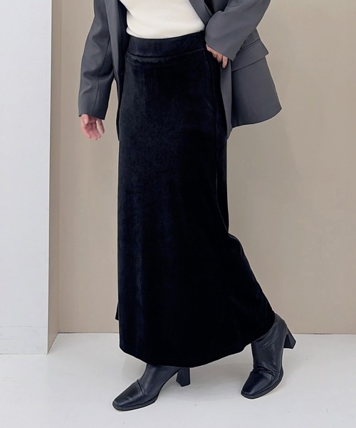 SOELA(ソエラ)の「【SOELA】ベロアマーメイドスカート/WEB限定(スカート・レディース・ブラック/ブラウン・M)」の3枚目の写真