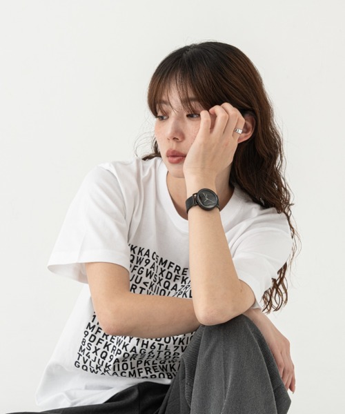 KLON（クローン）の「KLON INVISIBLE UNIVERSAL SHAPES [rectangle] 38mm - MESH STRAP -（アナログ腕時計・メンズ・シルバー/ブラック・FREE）」の9枚目の写真
