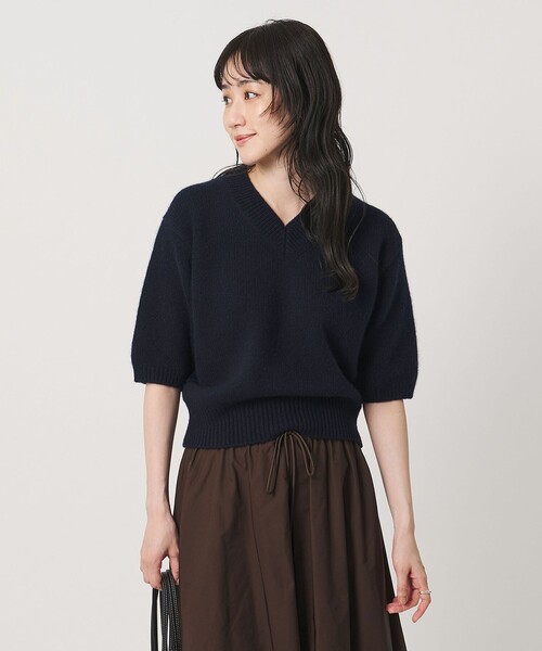 UNITED ARROWS(ユナイテッドアローズ)の「CA/W ハーフスリーブ Vネック ニット(ニット/セーター・レディース・レッド/グレー系/ネイビー・FREE)」の9枚目の写真