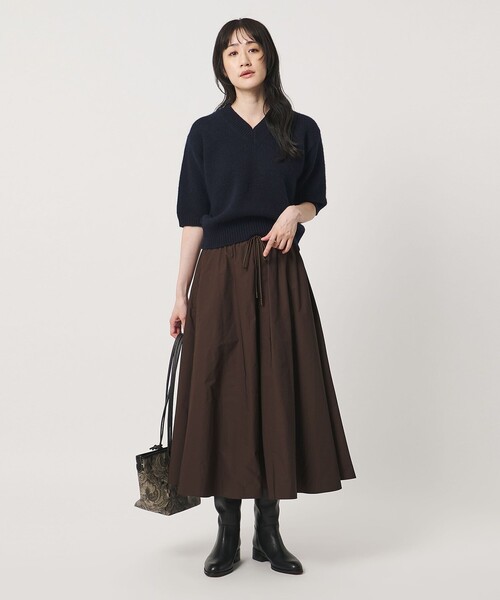UNITED ARROWS(ユナイテッドアローズ)の「CA/W ハーフスリーブ Vネック ニット(ニット/セーター・レディース・レッド/グレー系/ネイビー・FREE)」の10枚目の写真
