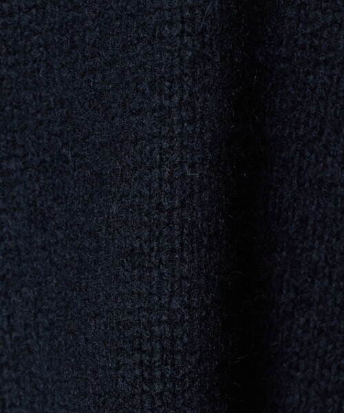 UNITED ARROWS(ユナイテッドアローズ)の「CA/W ハーフスリーブ Vネック ニット(ニット/セーター・レディース・レッド/グレー系/ネイビー・FREE)」の20枚目の写真