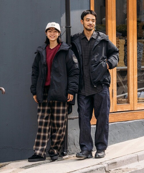 NANGA(ナンガ)の「NANGA/ナンガ SP NEW DOWN JACKET/別注 ニュー ダウンジャケット(ダウンジャケット/コート・メンズ・ブラウン/グレー/ブラック/オリーブ・X-LARGE/LARGE/MEDIUM/SMALL)」の18枚目の写真