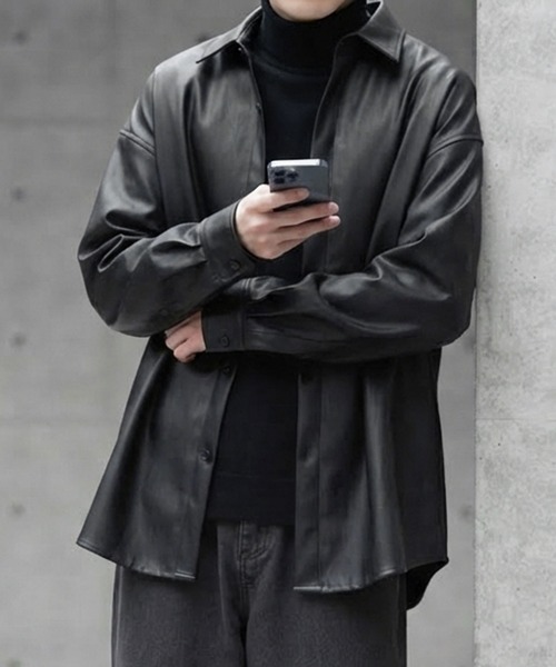 JOHNNY WOLF(ジョニーウルフ)の「LAUDA ルーズ フェイクレザー シャツ(シャツ/ブラウス・メンズ・ブラック・XL/L/M)」の11枚目の写真