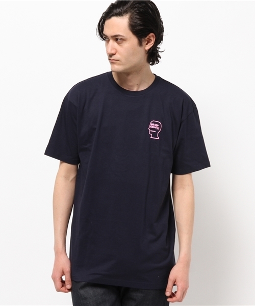 BEAMS T（ビームスティー）の「BRAIN-DEAD / HEART ATTACK（Tシャツ/カットソー・メンズ・ネイビー/ホワイト・LARGE/MEDIUM/SMALL）」の4枚目の写真