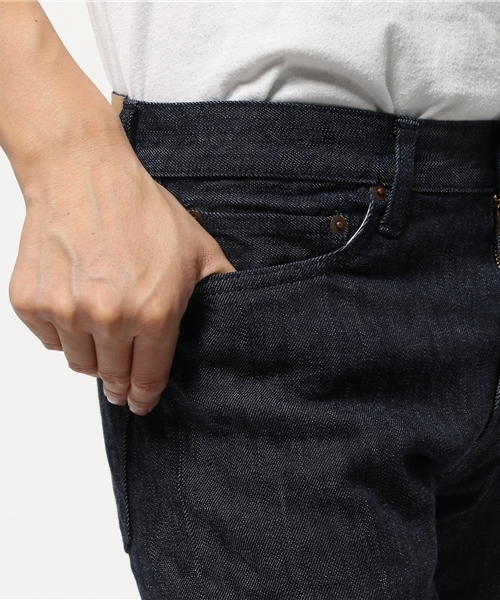 quadro（クオドロ）の「ハイライズシンチューブワンウォッシュデニム（デニムパンツ・メンズ・ワンウォッシュ・SMALL/MEDIUM/LARGE）」の9枚目の写真