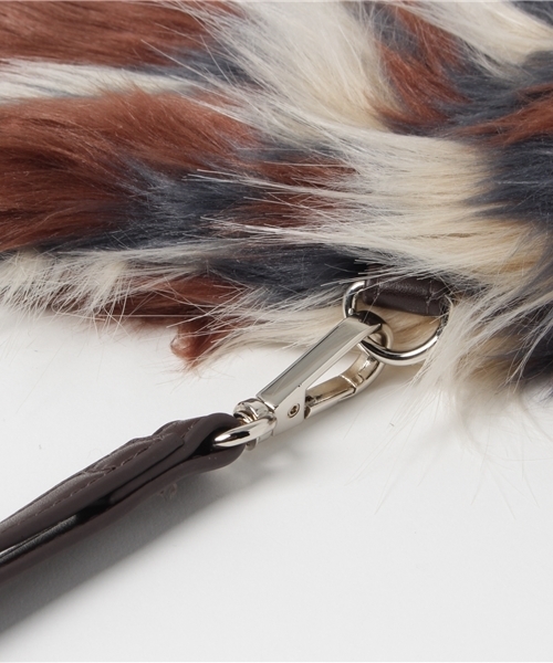 MOUSSY（マウジー）の「MIX COLOR FUR CLUTCH（ショルダーバッグ・レディース・グレー系その他/マルチ・FREE）」の5枚目の写真
