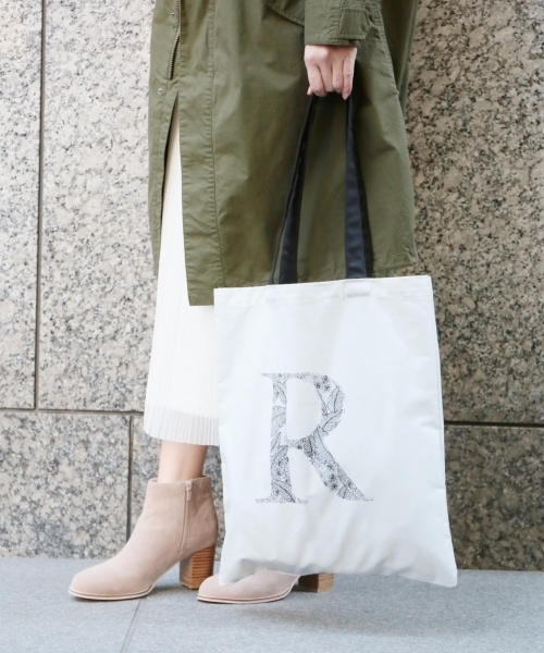 LEPSIM(レプシィム)の「レプシィムイニシャルトートバッグSS 745137(トートバッグ・レディース・R/S/A/Y/その他/M・ONE SIZE)」の5枚目の写真