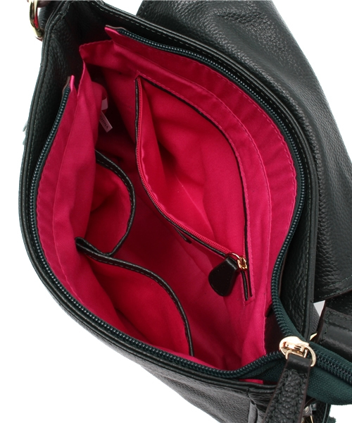 ROSE BUD(ローズバッド)の「(ROSE BUD)2wayタッセル付本革ハンドバッグ(ショルダーバッグ・レディース・ブラック/キャメル/グリーン/ワインレッド/ベージュ系その他・ONE SIZE/FREE)」の10枚目の写真