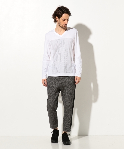 ARMANI EXCHANGE(アルマーニエクスチェンジ)の「【AXアルマーニ エクスチェンジ】サイドライン ジョガーパンツ(その他パンツ・メンズ・グレー・MEDIUM/LARGE/X-SMALL/SMALL/X-LARGE)」の4枚目の写真