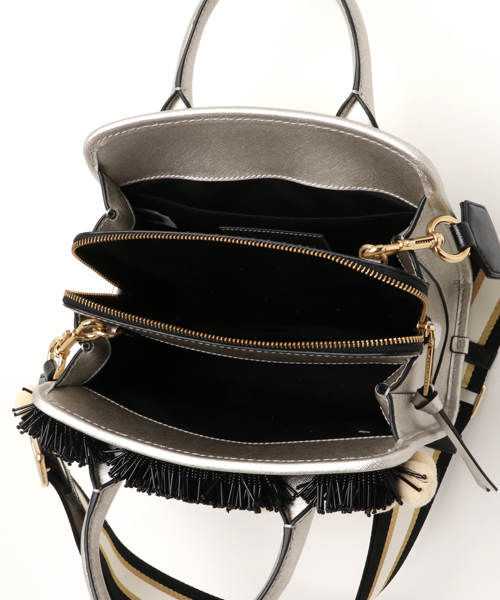 MARC JACOBS ビーズ＆ポンポン リトル ビッグ ショット MARC JACOBS（マークジェイコブス）の「LITTLE BIG SHOT