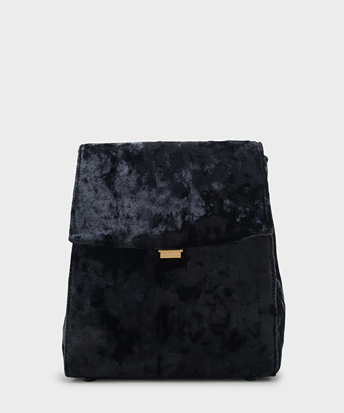 CHARLES & KEITH（チャールズ & キース）の「テクスチャードショルダーバッグ/TEXTURED SHOULDER BAG（ショルダーバッグ・レディース・ブラック/バーガンディー・M）」の2枚目の写真
