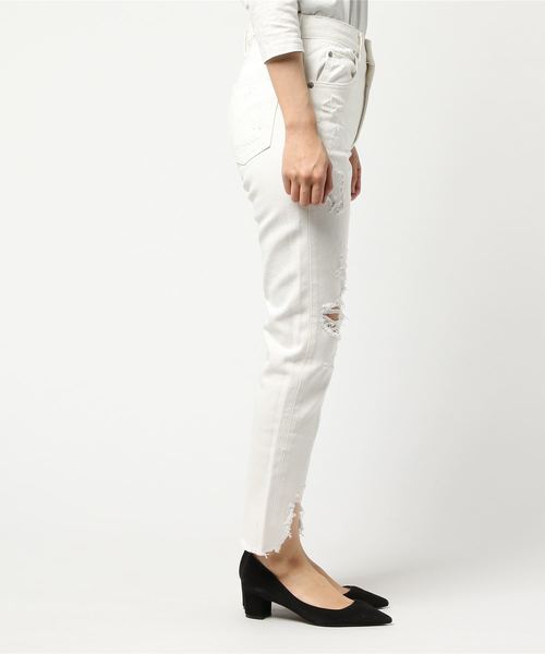 MOUSSY（マウジー）の「BROKEN BLEACH SKINNY（デニムパンツ・レディース・ライトブルー/ホワイト・25inch/24inch/26inch/23inch）」の4枚目の写真