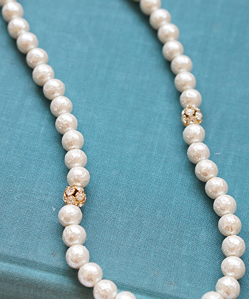 laboratory work（ラボラトリーワーク）の「ダブルパール 　ネックレス　【結婚式】（ネックレス・レディース・アイボリー/オフホワイト・フリー/MEDIUM）」の6枚目の写真