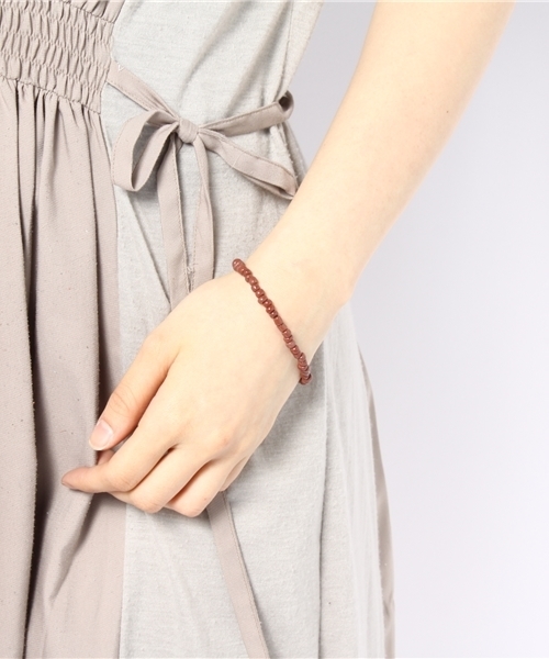 coen(コーエン)の「カラービーズブレスレット(ブレスレット・レディース・ブラック/ナチュラル/ブラウン/レッド/オレンジ/イエロー/ライム/ターコイズブルー/その他1/その他2/その他3/その他4・フリー)」の15枚目の写真