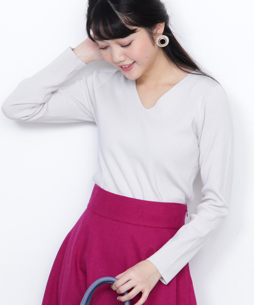 N.（N. Natural Beauty Basic）（エヌエヌナチュラルビューティーベーシック）の「ウォーム総針Ｖネックニット（ニット/セーター・レディース・ホワイト/ブラック/グレー/ホワイト系その他/パープル/ピンク・MEDIUM）」の5枚目の写真