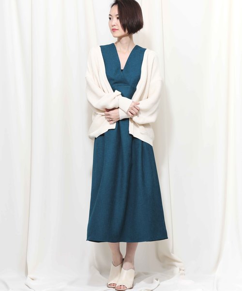 STUDIOUS（ステュディオス）の「【STUDIOUS】リネンライク カシュクールワンピース（ジャンパースカート・レディース・ブラック/ベージュ/エメラルド・1/0）」の8枚目の写真