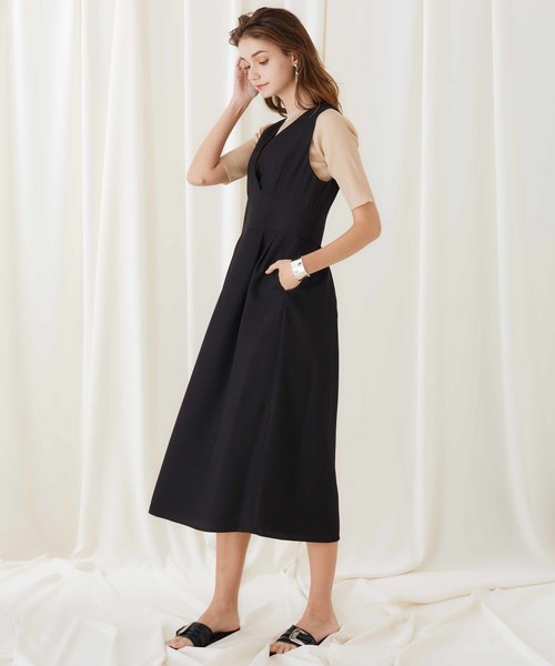 STUDIOUS（ステュディオス）の「【STUDIOUS】リネンライク カシュクールワンピース（ジャンパースカート・レディース・ブラック/ベージュ/エメラルド・1/0）」の10枚目の写真