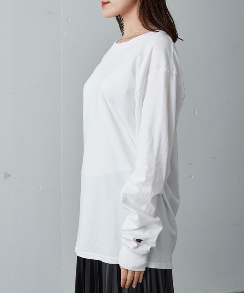 Champion(チャンピオン)の「【Champion Authentic T-SHIRTS】チャンピオン スーパーオーバーサイズ コットン L/S Tシャツ ロンT(Tシャツ/カットソー・レディース・ブラック/ホワイト/ネイビー/グレー/レッド/ロイヤルブルー・M/L/S/XL)」の11枚目の写真