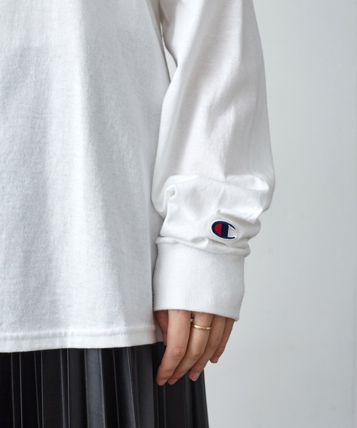Champion(チャンピオン)の「【Champion Authentic T-SHIRTS】チャンピオン スーパーオーバーサイズ コットン L/S Tシャツ ロンT(Tシャツ/カットソー・レディース・ブラック/ホワイト/ネイビー/グレー/レッド/ロイヤルブルー・M/L/S/XL)」の15枚目の写真