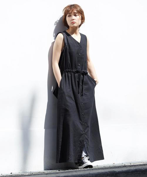 Doula Doula（ドゥーラドゥーラ）の「麻 ウエストリボンワンピース（ワンピース・レディース・ブラック/ブルー系その他/ベージュ系その他/ホワイト系その他/ブラック系その他/オフホワイト/ネイビー/ベージュ/グレー/カーキ/グリーン系その他/グレー系その他・FREE）」の5枚目の写真