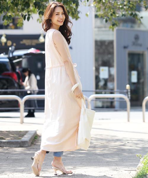 Doula Doula（ドゥーラドゥーラ）の「麻 ウエストリボンワンピース（ワンピース・レディース・ブラック/ブルー系その他/ベージュ系その他/ホワイト系その他/ブラック系その他/オフホワイト/ネイビー/ベージュ/グレー/カーキ/グリーン系その他/グレー系その他・FREE）」の16枚目の写真