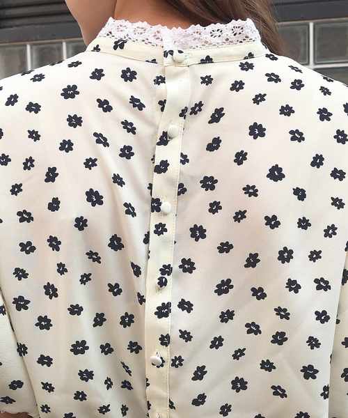 one after another NICE CLAUP(ワンアフターアナザーナイスクラップ)の「レース付きプチハイFlowerブラウス(シャツ/ブラウス・レディース・アイボリー/ホワイト系その他/ブラック/ブラック系その他・FREE)」の10枚目の写真
