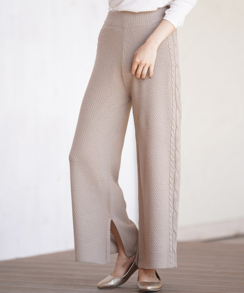 rps（アールピーエス）の「ケーブル編みニットパンツ（その他パンツ・レディース・ベージュ/ネイビー/アイボリー・M）」の2枚目の写真