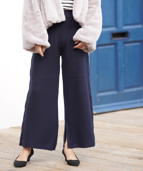 rps（アールピーエス）の「ケーブル編みニットパンツ（その他パンツ・レディース・ベージュ/ネイビー/アイボリー・M）」の3枚目の写真