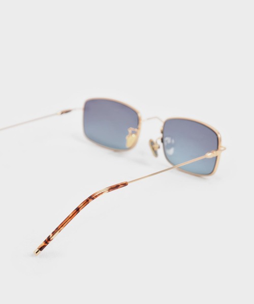 CHARLES & KEITH(チャールズ & キース)の「アセテート レクタングラーサングラス / Acetate Rectangular Sunglasses(サングラス・レディース・グリーン/ブルー・FREE)」の9枚目の写真