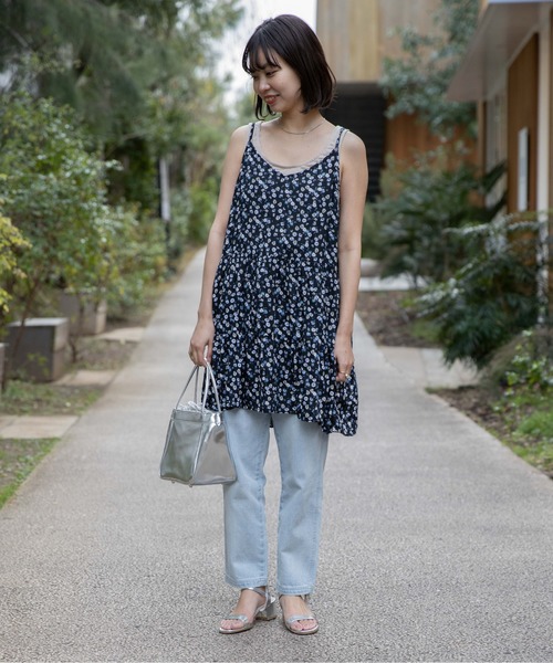 flower(フラワー)の「トゥインクルブルームワンピース(ワンピース・レディース・アイボリー/ブラック・FREE)」の2枚目の写真