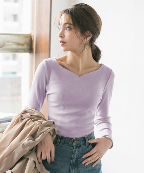 Newlyme（ニューリーミー）の「ハートネックリブトップス（Tシャツ/カットソー・レディース・ホワイト/ブラック/グレー/ピンク/ブルー/モカ/ラベンダー/グリーン系その他・MEDIUM/LARGE）」の7枚目の写真