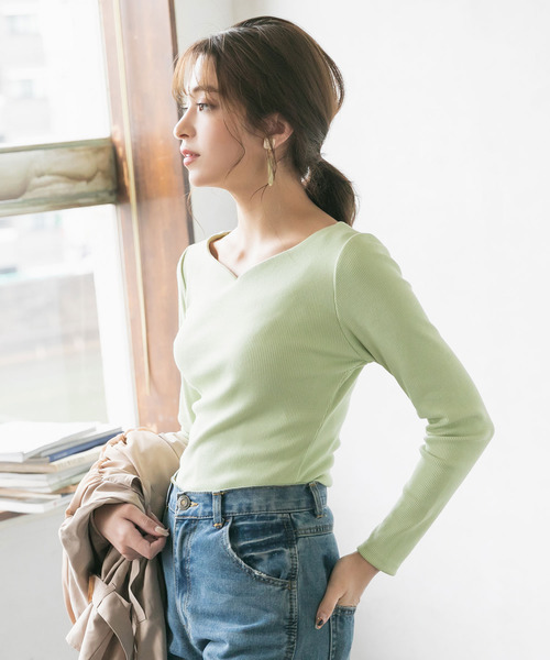 Newlyme（ニューリーミー）の「ハートネックリブトップス（Tシャツ/カットソー・レディース・ホワイト/ブラック/グレー/ピンク/ブルー/モカ/ラベンダー/グリーン系その他・MEDIUM/LARGE）」の5枚目の写真