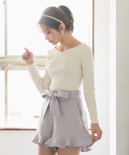 Newlyme（ニューリーミー）の「ハートネックリブトップス（Tシャツ/カットソー・レディース・ホワイト/ブラック/グレー/ピンク/ブルー/モカ/ラベンダー/グリーン系その他・MEDIUM/LARGE）」の2枚目の写真