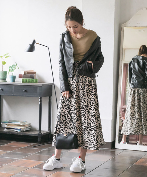 Newlyme（ニューリーミー）の「ハートネックリブトップス（Tシャツ/カットソー・レディース・ホワイト/ブラック/グレー/ピンク/ブルー/モカ/ラベンダー/グリーン系その他・MEDIUM/LARGE）」の13枚目の写真