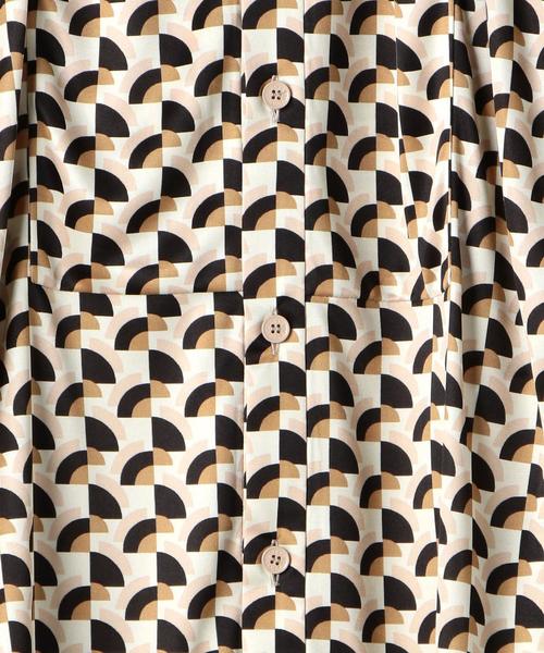 ASTRAET（アストラット）の「＜ASTRAET（アストラット）＞オプティカル ブザム シャツ（シャツ/ブラウス・レディース・ベージュ・FREE）」の2枚目の写真