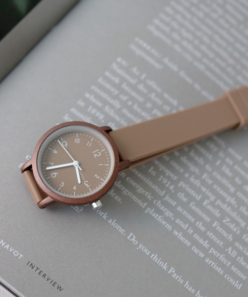 nattito(ナティート)の「〈nattito/ナティート〉Silicon Color Watch/シリコンカラーウォッチ ソダー(アナログ腕時計・レディース・ホワイト/ブラック/グレー/ピンク/ブルー/ベージュ/ライラック/ブラウン/ミント・38/28)」の4枚目の写真