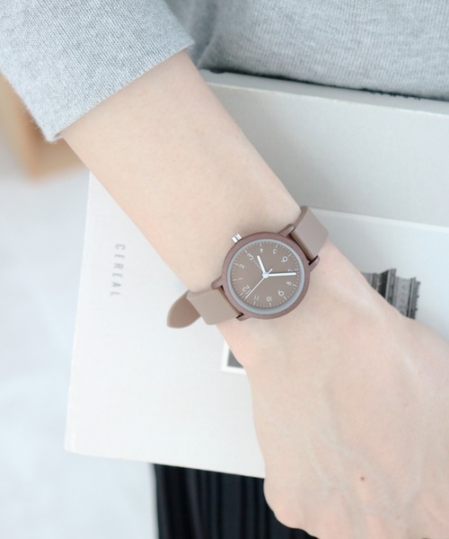 nattito(ナティート)の「〈nattito/ナティート〉Silicon Color Watch/シリコンカラーウォッチ ソダー(アナログ腕時計・レディース・ホワイト/ブラック/グレー/ピンク/ブルー/ベージュ/ライラック/ブラウン/ミント・38/28)」の20枚目の写真