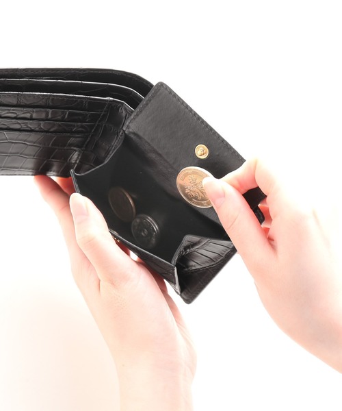 クロコダイルレザー二つ折り布無双マット加工一枚革（財布）｜sankyo shokai（サンキョウショウカイ）