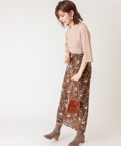 natural couture(ナチュラルクチュール)の「【WEB限定カラー有り】ぽこぽこ素材6分袖トップス(Tシャツ/カットソー・レディース・ブラック/ブラウン/オフホワイト/グリーン/ラベンダー/ピンクベージュ・FREE)」の9枚目の写真