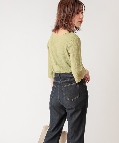 natural couture(ナチュラルクチュール)の「【WEB限定カラー有り】ぽこぽこ素材6分袖トップス(Tシャツ/カットソー・レディース・ブラック/ブラウン/オフホワイト/グリーン/ラベンダー/ピンクベージュ・FREE)」の14枚目の写真