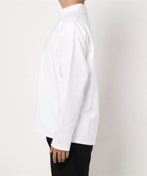 PLUS ONE（プラスワン）の「【PLUS ONE】抗菌防臭ポンチモックネックロンT（Tシャツ/カットソー・メンズ・ダークグレー/ブラック/ホワイト・XL/M/L/S）」の4枚目の写真