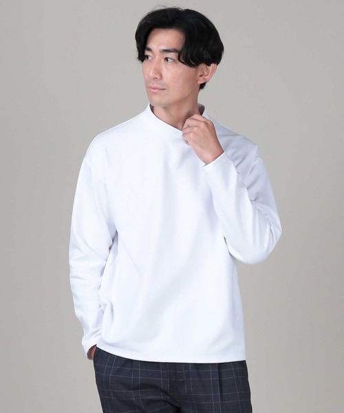 PLUS ONE（プラスワン）の「【PLUS ONE】抗菌防臭ポンチモックネックロンT（Tシャツ/カットソー・メンズ・ダークグレー/ブラック/ホワイト・XL/M/L/S）」の2枚目の写真