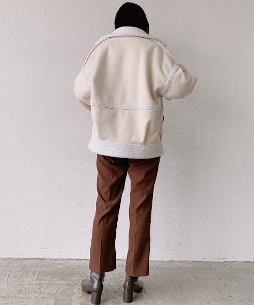 VANNIE U（ヴァニーユー）の「ボアムートンリバーシブルショートコート（ダウンジャケット/コート・レディース・ブラウン/ナチュラル・FREE）」の12枚目の写真